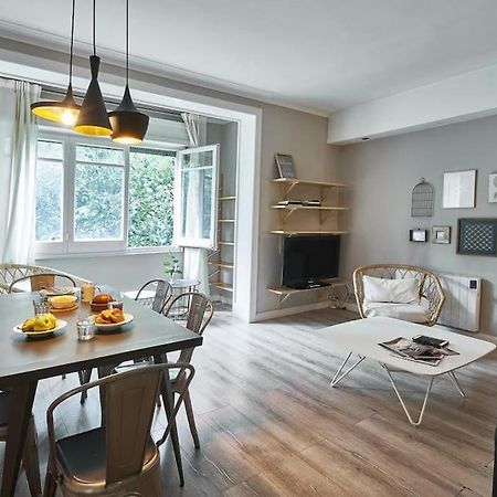Magnificent 4 Bedroom Apartment In Eixample Barcellona Esterno foto